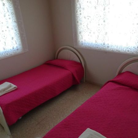 페르볼리아 Maria Petros Beach Houses 빌라 외부 사진